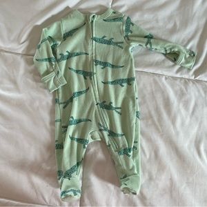 Old navy baby zip sleep & play one piece footie pajamas